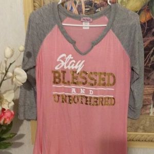 3/4 length jersey style T-shirt